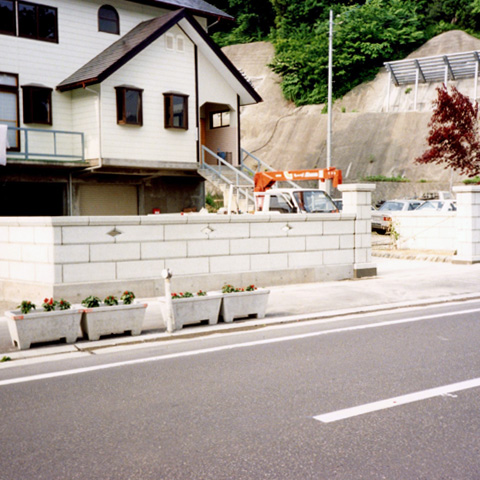 十日町市 H様 大谷石門柱塀